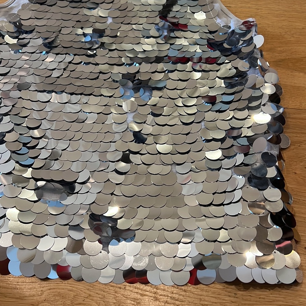 Large sequin top - Picture 6 of 7